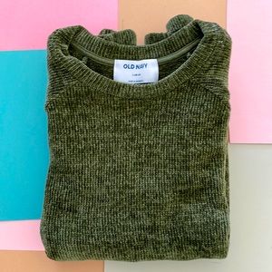 Old Navy Girls Long Sleeve Green Sweater with elastic cuffed sleeves and bottom